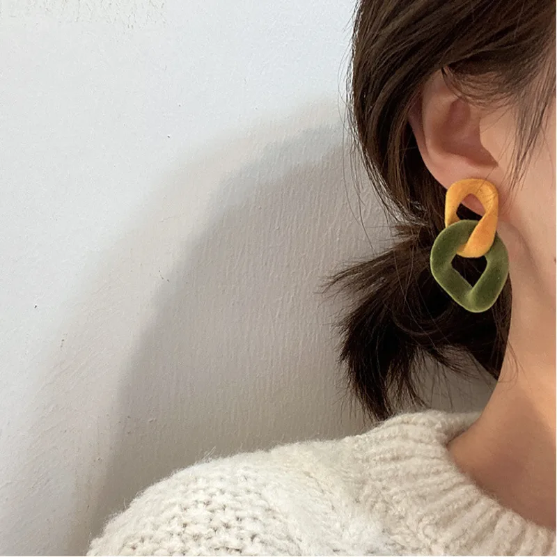 

Korea Contrast For Women Dangle Earring Exaggerated Color Twist Ear Ring Plush 925 Sterling Silver Geometric Irregular Jewelry