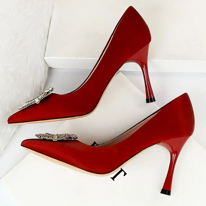 maroon heels for prom