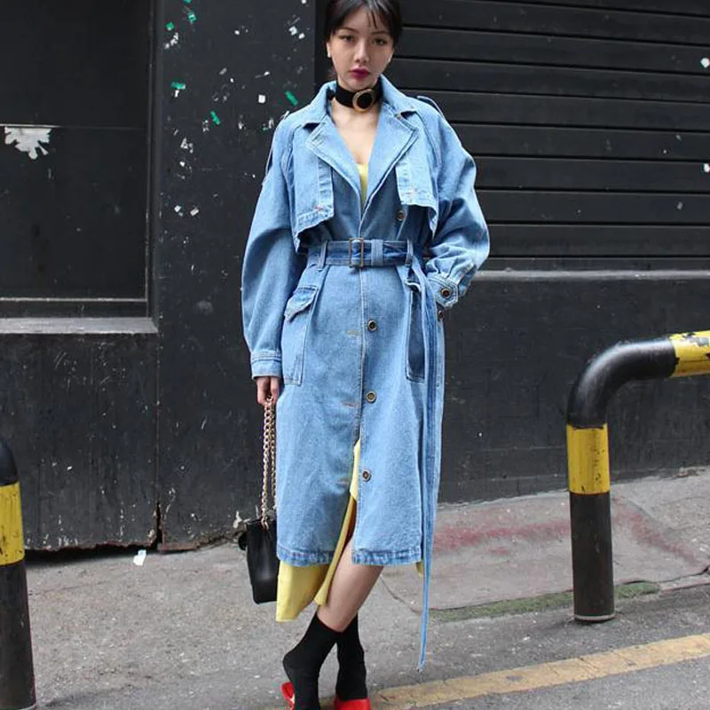 Весна, S-XL размера плюс, корейское длинное джинсовое пальто для женщин, с поясом, уличный Свободный Повседневный осенний Джинсовый плащ, верхняя одежда