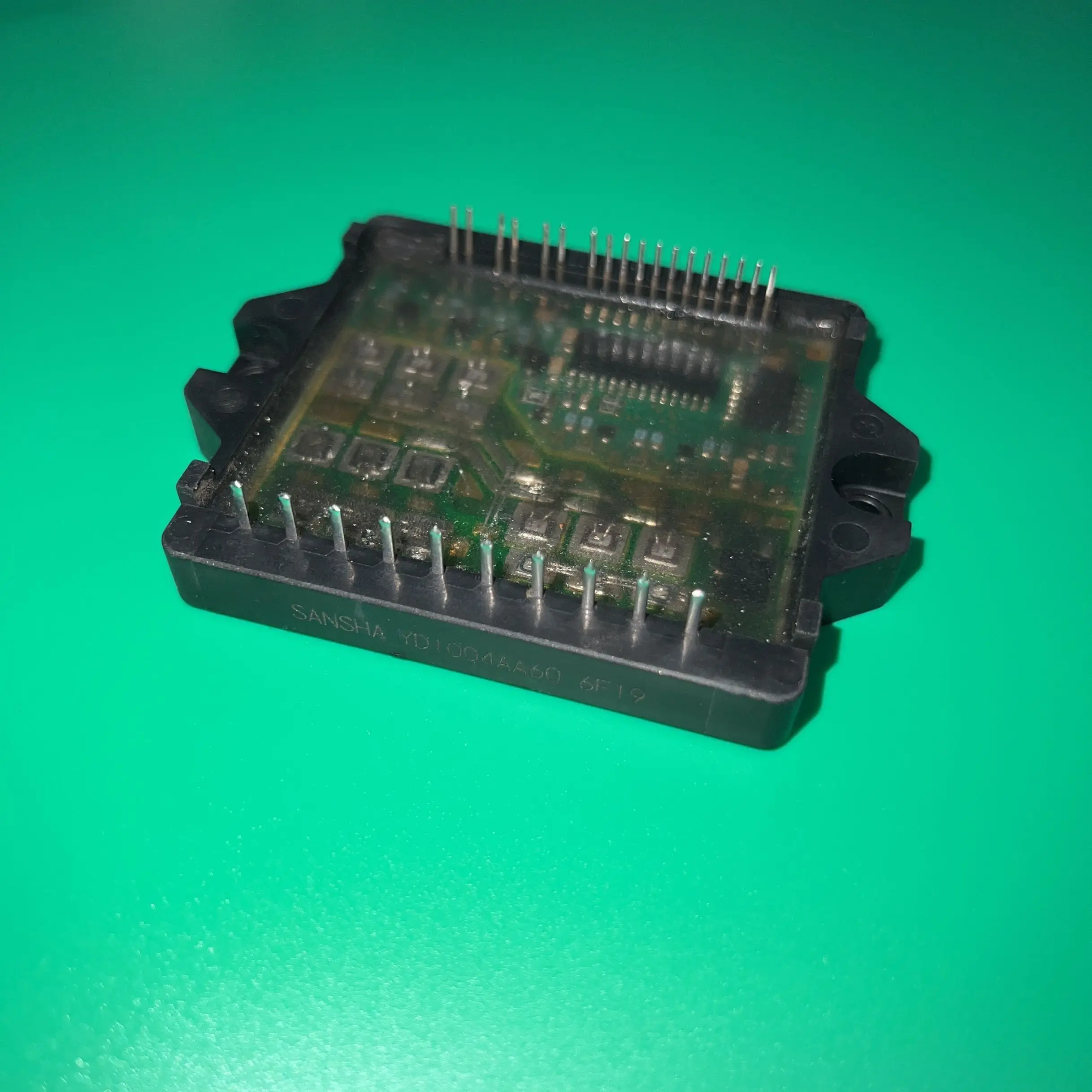 

YD1004AA60 модуль YD1004AA 60 IGBT YD1004A-A60 YD1004 AA60 YD 1004AA60