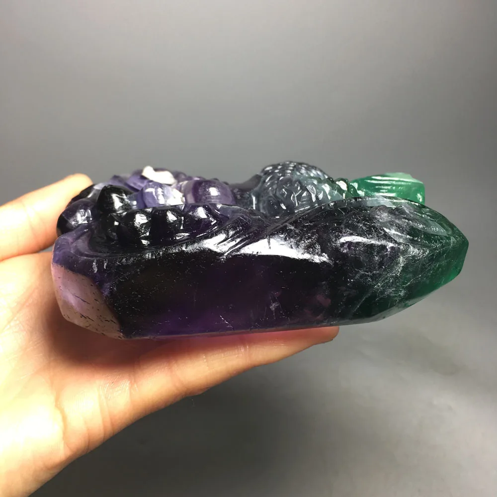 643g Hot selling natural quartz crystal fluorite carving figures for home decoration