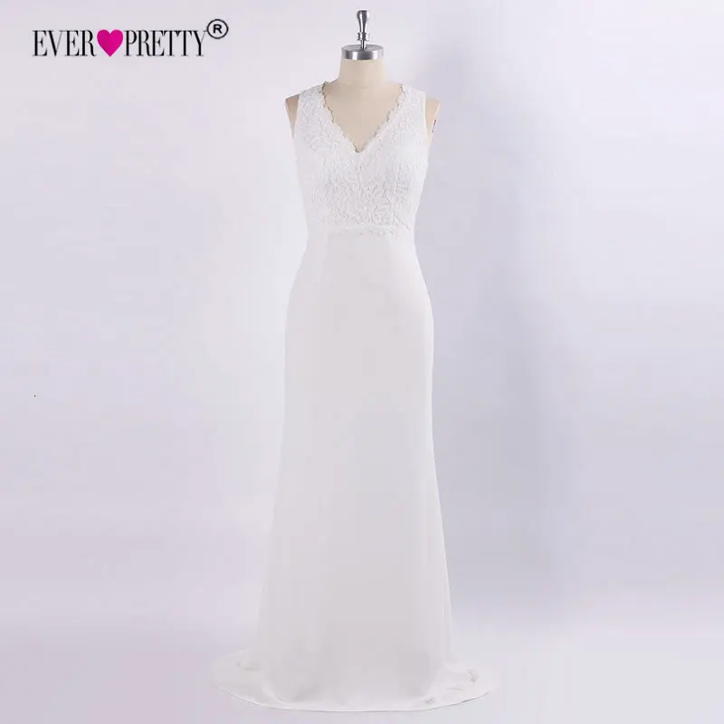 Элегантные цвета слоновой кости свадебное платье-бохо; Robe De Mariage Простой Линия с V-образным вырезом без рукавов кружево развертки Поезд Vestido De Noiva