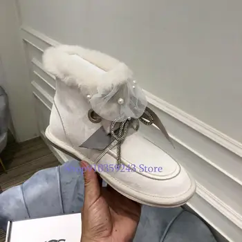 

2020 women's new leather and fur one with diamond bow elements lady style snow boots