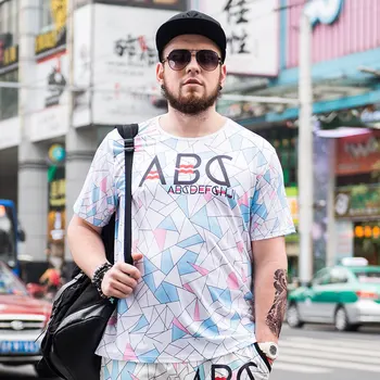

Summer new men's thin section plus T-shirt fat geometric pattern loose short sleeves
