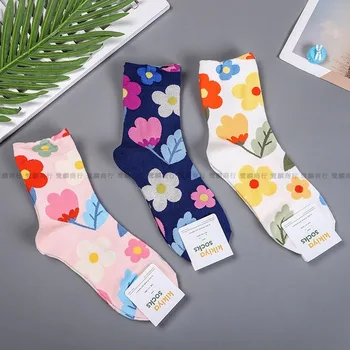 

Crew Socks Kawaii Women Cotton Woman Sox Flower Colorful Standard Sock Cartoon Ladies Spring Vintage Lady Fun Calcetines Hombre