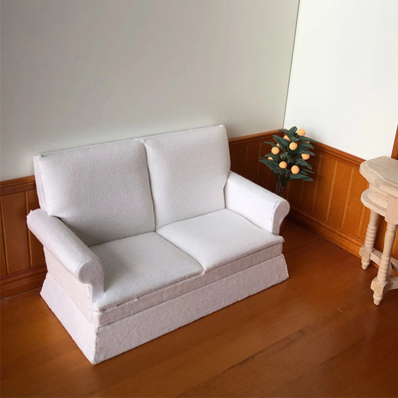 Miniature Dollhouse Sofa 1/12 Scale Mini Dollhouse for Babies Doll House White 12.7x6.4x7.8cm