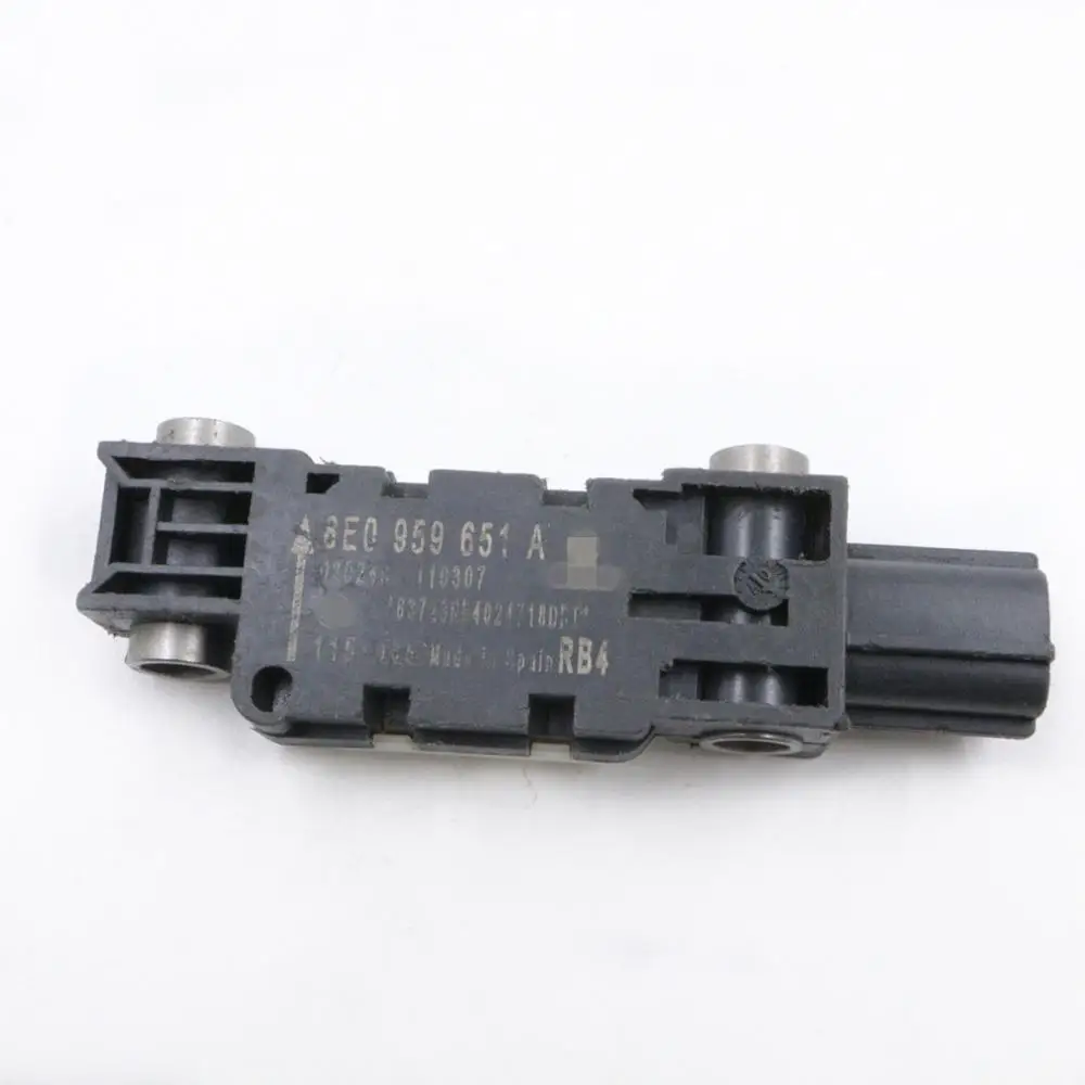 8E0 959 651 A 8E0959651A датчик удара