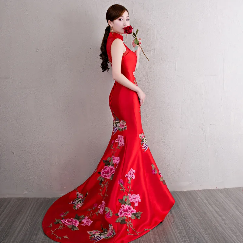 Chinese-Style-Wedding-Long-Cheongsam-Retro-Sexy-Slim-Party-Evening-Dress-Marriage-Gown-Qipao-Fashion-Lady (3)