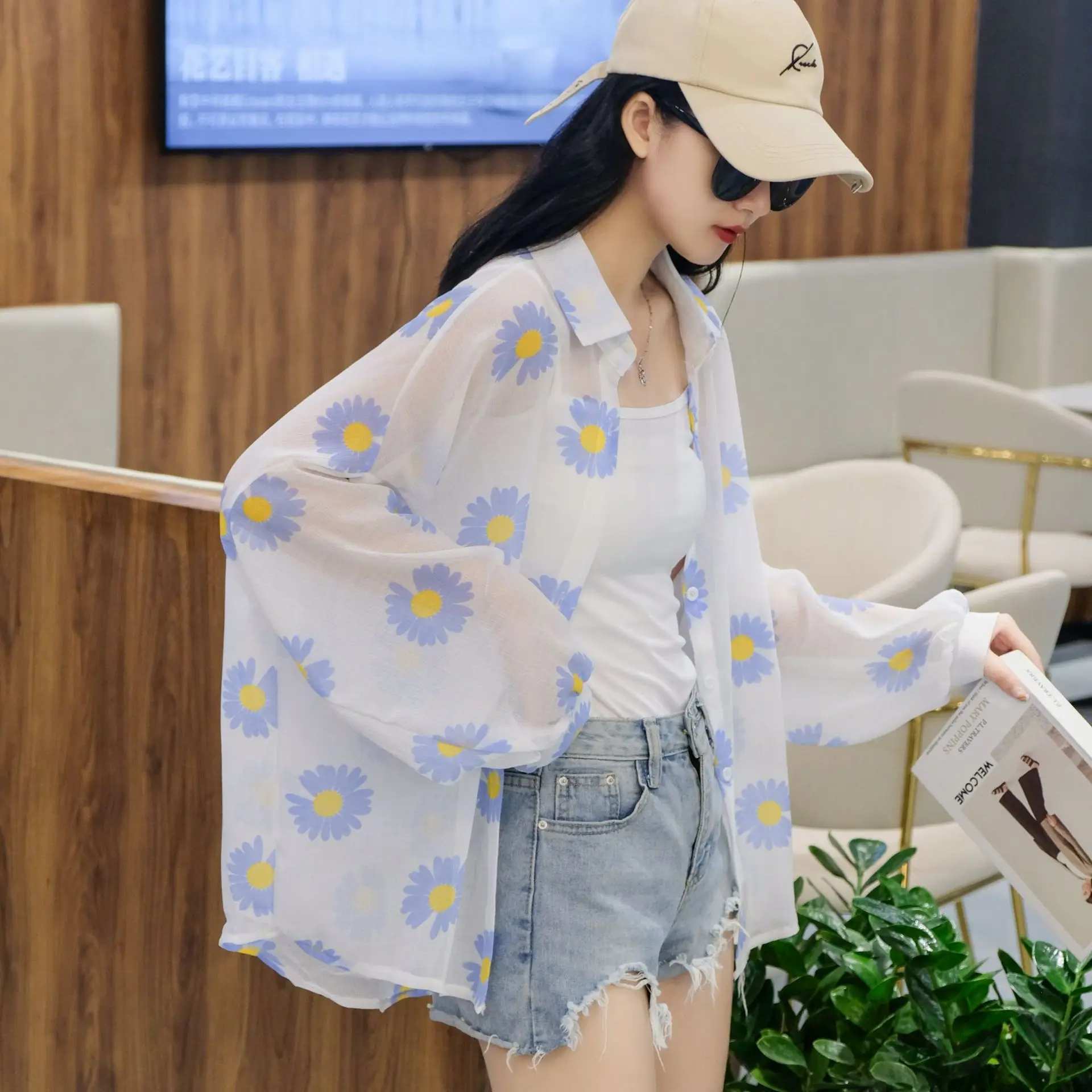 

OUSHANG Sunscreen Blouses round the Sun Protection Clothing Chiffon Blouse Long Coat Thin Korean Version of the Loose Wild Tops