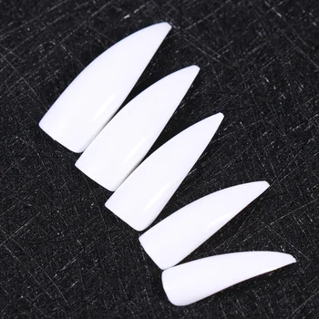 

1 Pack/600pcs Pointed Shaped Fake Nail Fashion Eagle Claw Shaped Design Fake Nail Long Pattern Fake Nail for Woman Girl (White)