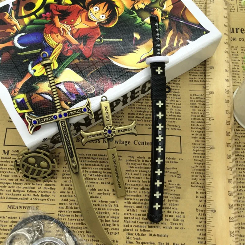 CWFDY 6 шт./компл. ONE PIECE брелок Трафальгар Ло с брелком-держателем для ключей соколиный глаз черный меч цепочка для ключей с игрушкой Для мужчин Chaveiro Косплэй