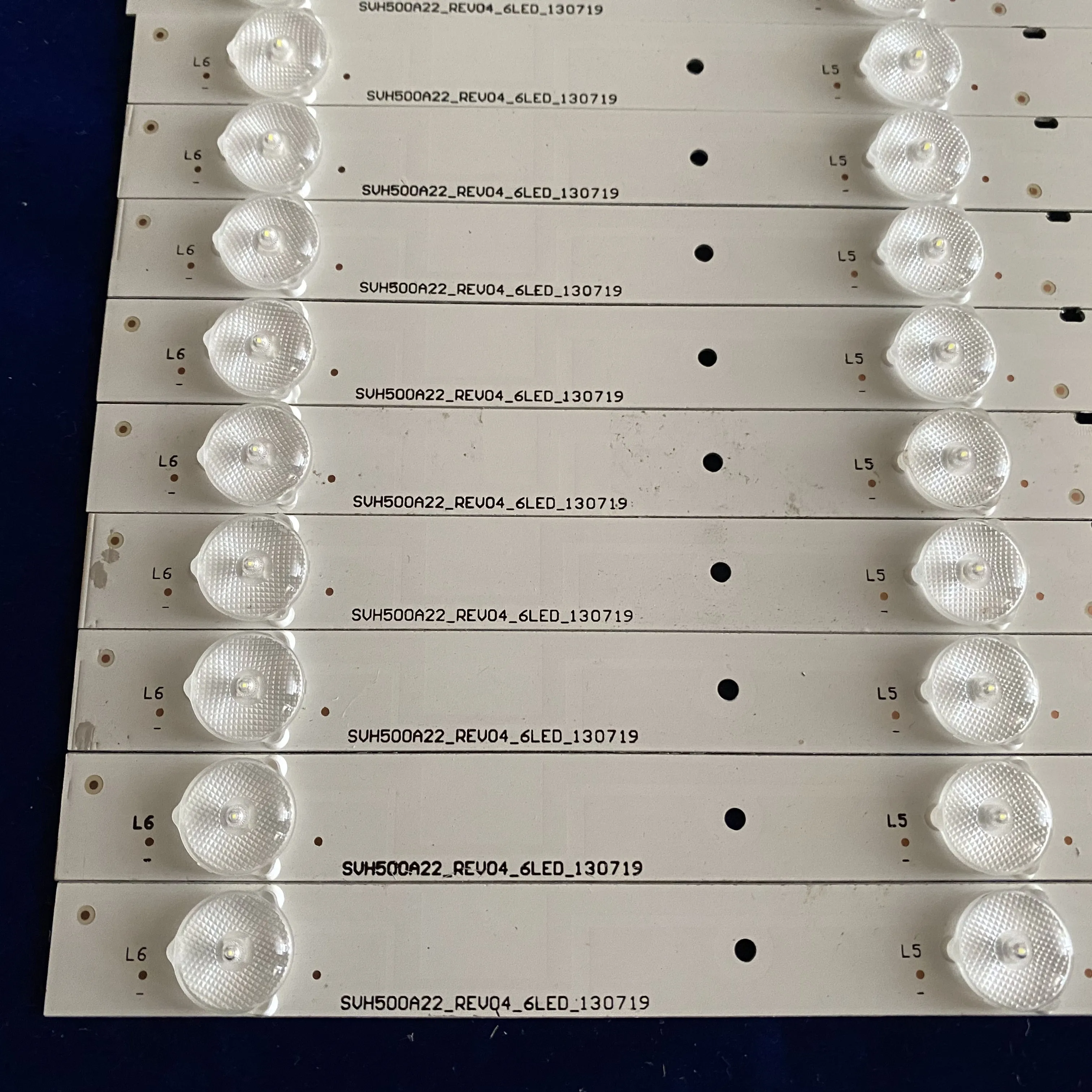 Для Hisense LED50K20JD светодиодный свет SVH500A22 REV05_6LED 131113 Новый и оригинальный 100% 56