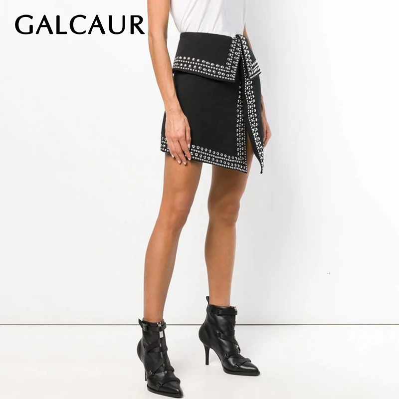 Женская юбка с заклепками GALCAUR асимметричная облегающая на молнии высокой талией
