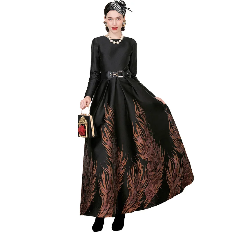 Роскошное жаккардовое длинное платье черного и золотистого цвета Высокое