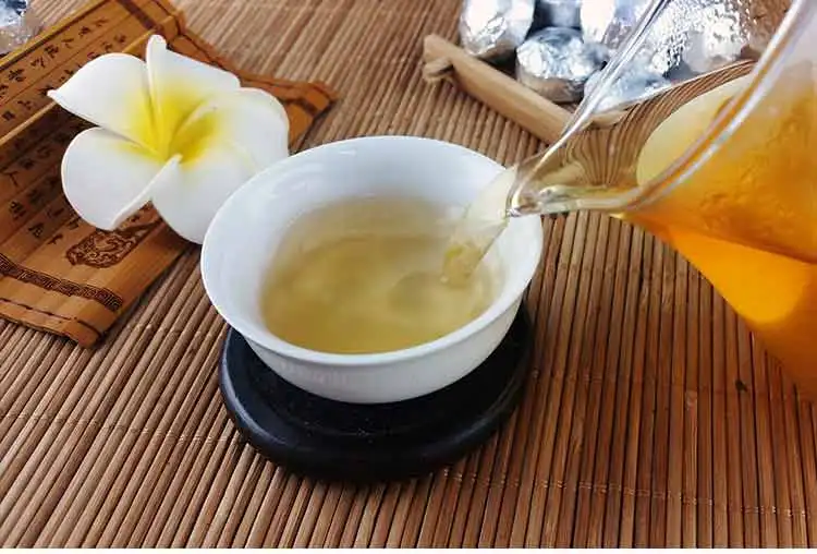 Yr мини сырой Pu-erh серебряной фольги упаковка 75 г Юньнань Шэнь Pu-erh Tuocha Pu'er
