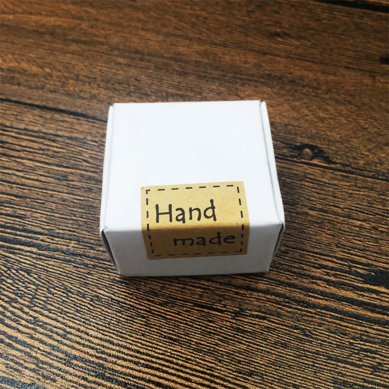 

50PCS 4x4x2.2CM White Paper Packaging Boxes 200PCS "Hand Made " Sricker Labels For Gift Box Soap Candy Boxes Packaging Z250