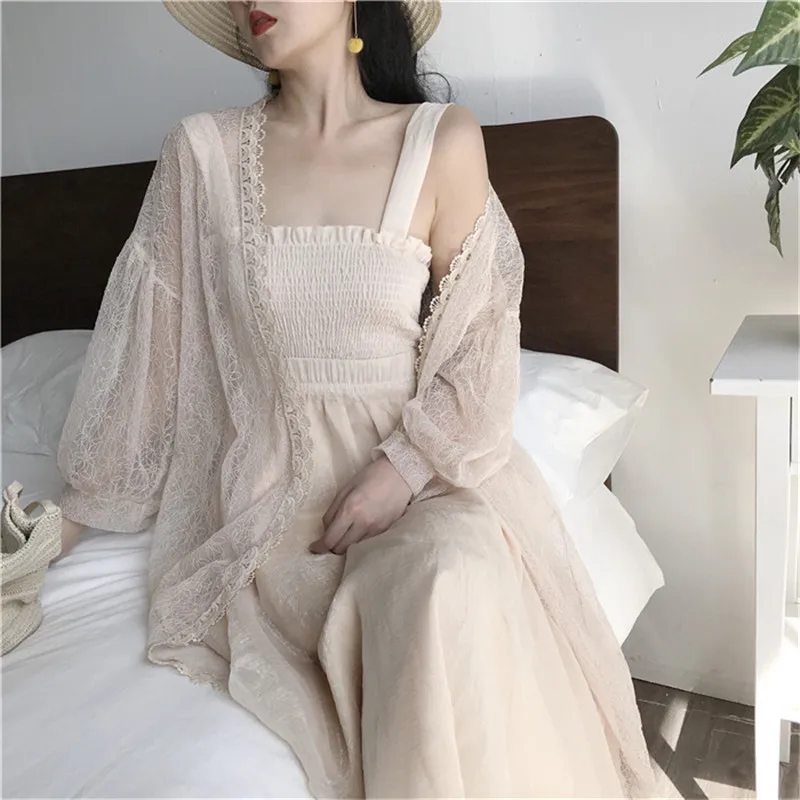 

2020 Chic Women Sunscreen Shirts Lace Summer Fashion Transparent Top Sun Protection Clothing Long Blouse Lantern Sleeve Cardigan
