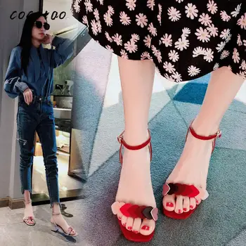 

Sweet Love 2020 Summer New Fairy Wind Sandals Feminine Temperament With Thick Heel Fashion Word Buckle Versatile Fashion