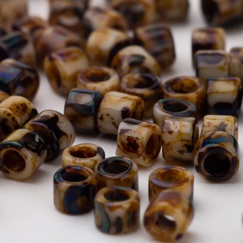 DB2267 Taidian 11/0 Delica Miyuki Seedbeads, очаровательные бусины, Япония,, родное ручное Изготовление ювелирных изделий на Рождество, 5 г, около 1000 шт - Цвет: DB2267