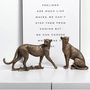 

European Style Retro Leopard Crafts Ornaments Jaguar Living Room Home Wine Cabinet Decoration Resin Animal Sculptures Decor