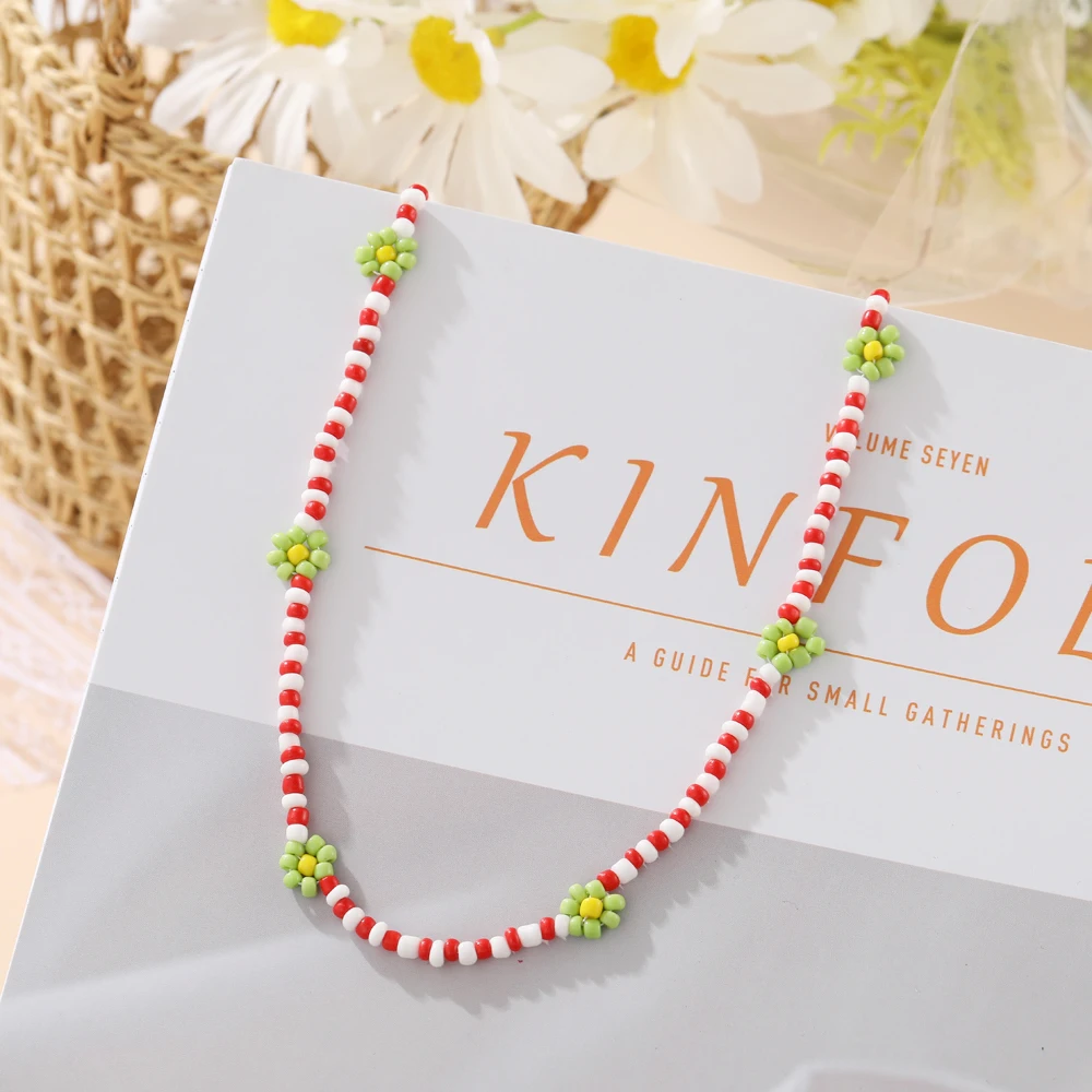 2021 New Lovely Daisy Flower Colorful Beads Pearl Clavicle Choker Necklace for Women Girls Spring Summer Jewelry Wholesale