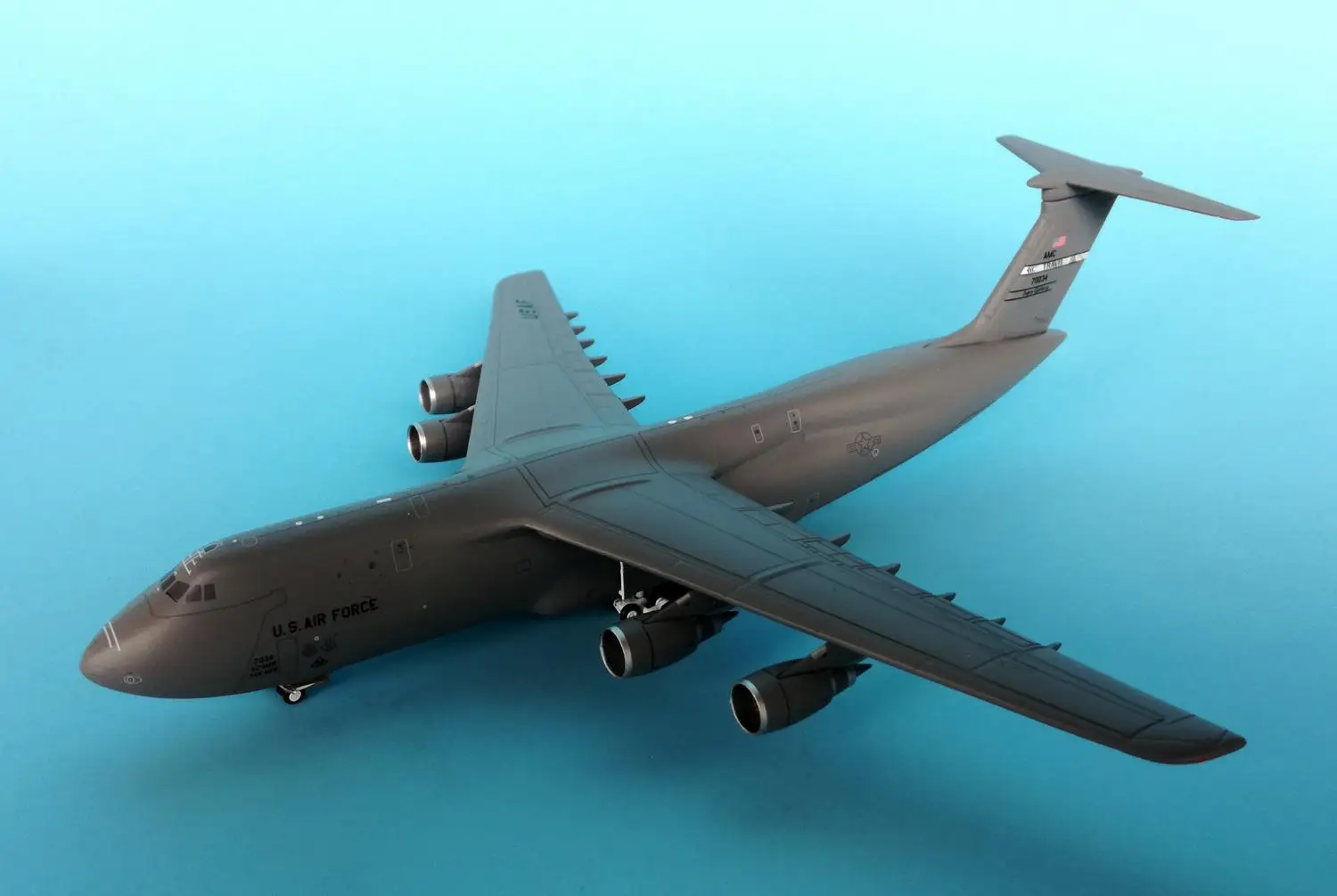 GeminiJets Трэвиса LOCKHEED C-5M SUPER GALAXY 87-0034 1/400 литая под давлением модель самолета