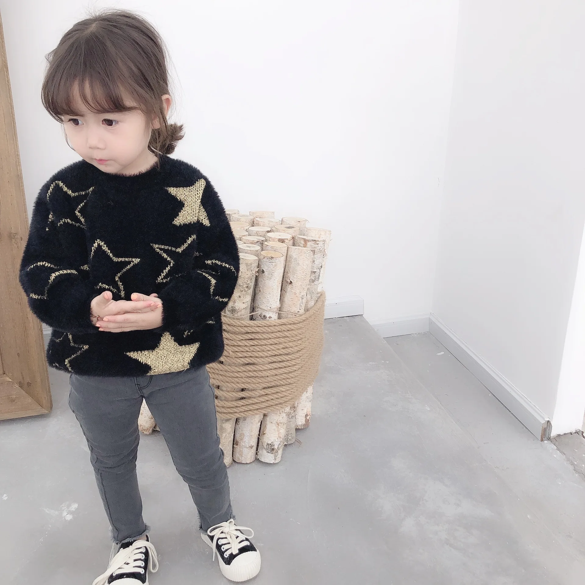 

New Sweater In Autumn And Winter Of 2019 Girls Sweaters star Knit Clothes autumn fashion baby and mother clothing