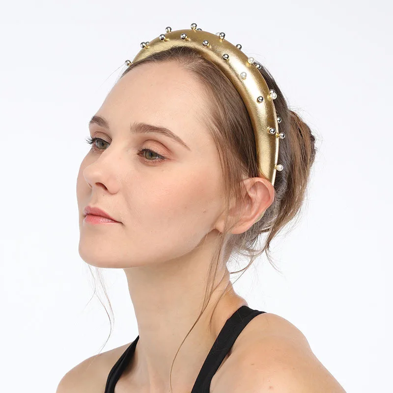 

2020 Woman Metallic Glitter Faux Leather Headband Imitation Pearl Beads Studded Wide Hair Hoop Thicken Padded Non-slip Hair Band