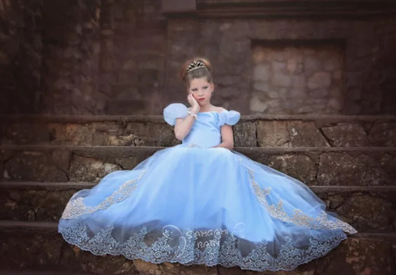 

Cinderella Girls Mesh Dress Lace Large Hem Girls Dress F1502