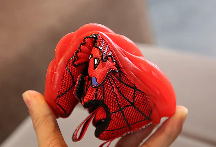 12973973387_1264033049