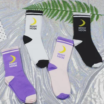 

Korean Bright Moon Cotton Socks Harajuku English Letter Chaussette Femme Funny Socks Hip Hop Skateboard Crew Sokken
