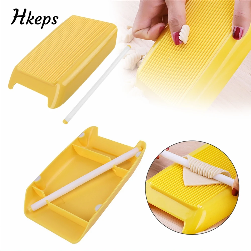 

Plastic Pasta Macaroni Board Spaghetti Macaroni Pasta Gnocchi Maker Rolling Pin Baby Food Supplement Molds Gadgets Kitchen Tools