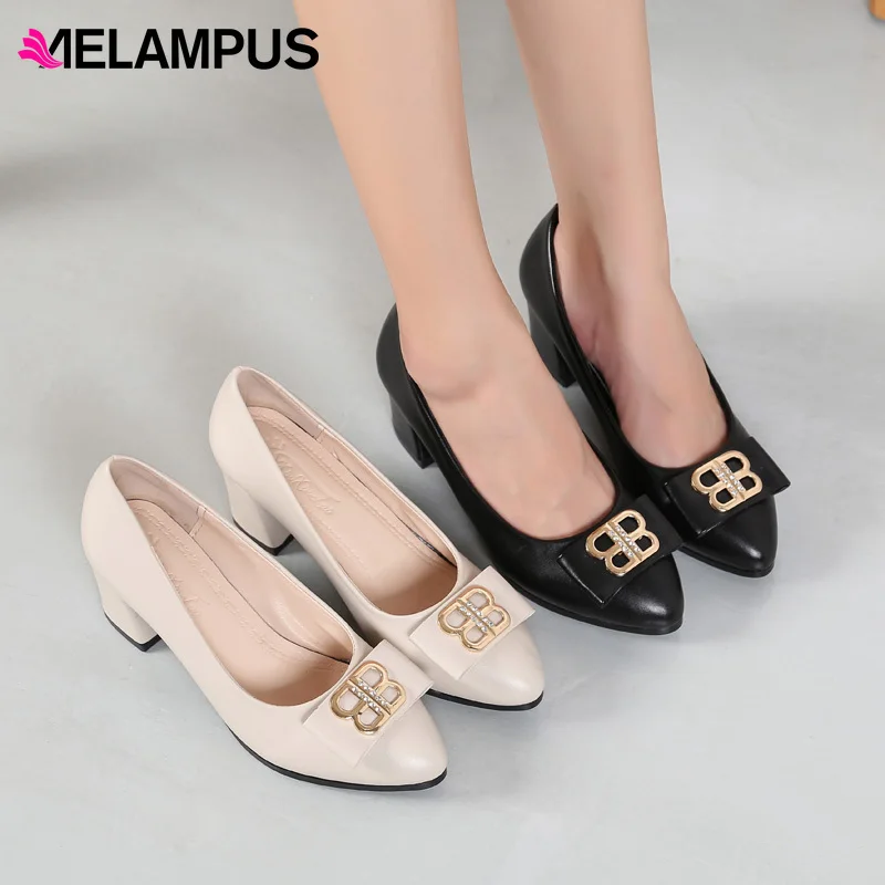 

2019 New Arrival Summer Luxury Shoes Women Designer Middle Heels High Quality PU Casual Square Heels Pumps Women Sandals