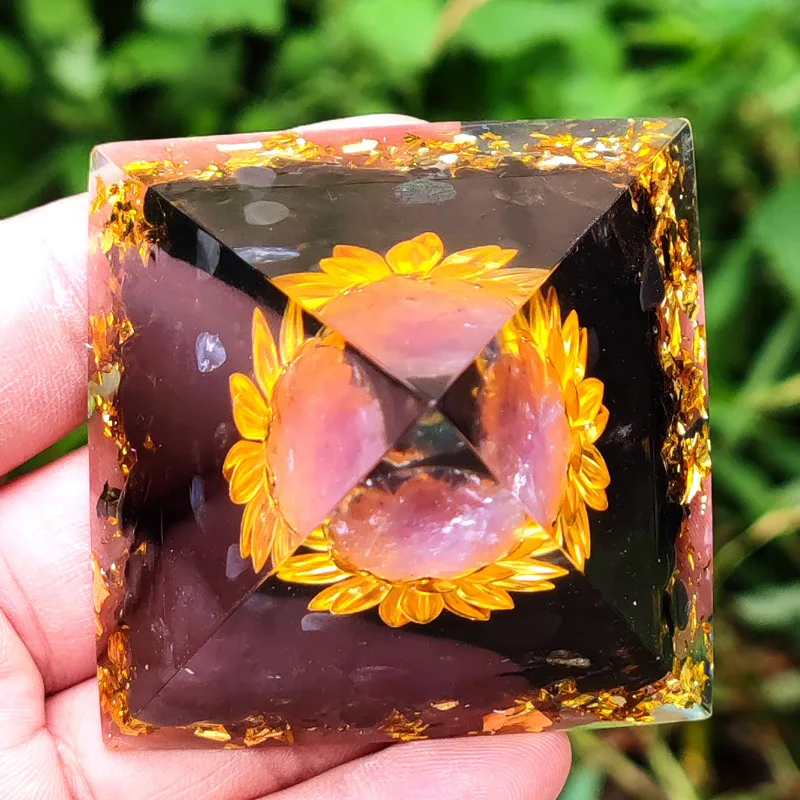 Orgone Pyramidale de 5cm - Naissance de la vie