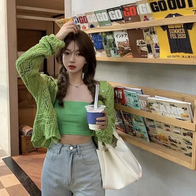 Verde hueco cárdigan tejido para mujeres de primavera 2021 corto camiseta Top corto de canalé de manga larga traje