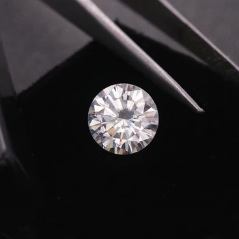 

Offering The Certification Tester Positive Round Brilliant Cut 0.5 Carat 5 mm VVS Clarity D Color Lab Grown Moissanite Diamond