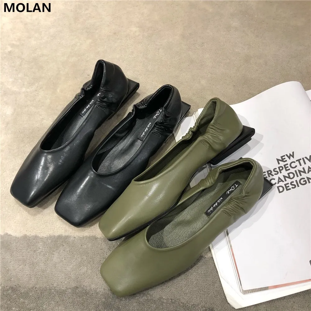 

MOLAN Brand Designer 2020 Spring New Fashion Lxuury Pleated Leather Soft Bottom Shallow Flats Shoes Women Slip On Loafers Casual