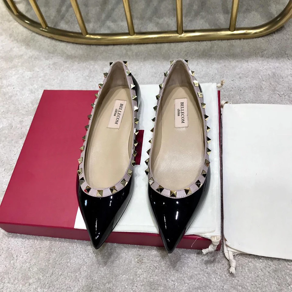 

SONFRNCH 2019 Autumn New Type Female Leather Tap Riveted Flat sole Shoes Shallow Comfortable Single Shoes