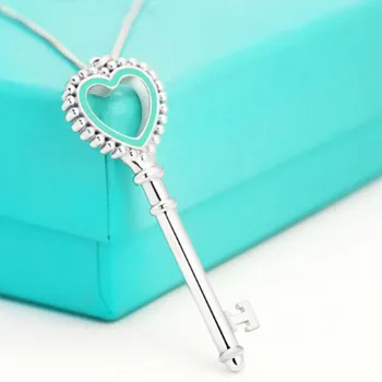

S925 pure silver hollow key pendant women's popular collarbone Necklace holiday gift