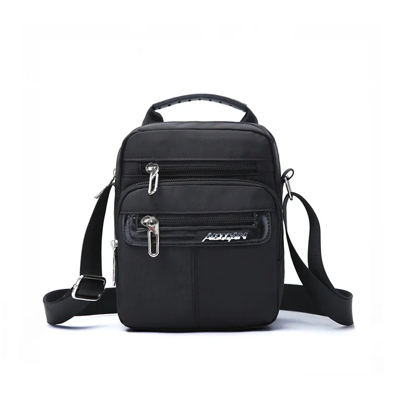 

Waterproof Nylon Bag Large Capacity Men Outdoor Travel Bag Versatile Lightweight Shoulder Bag Trend Shoulder Handbag