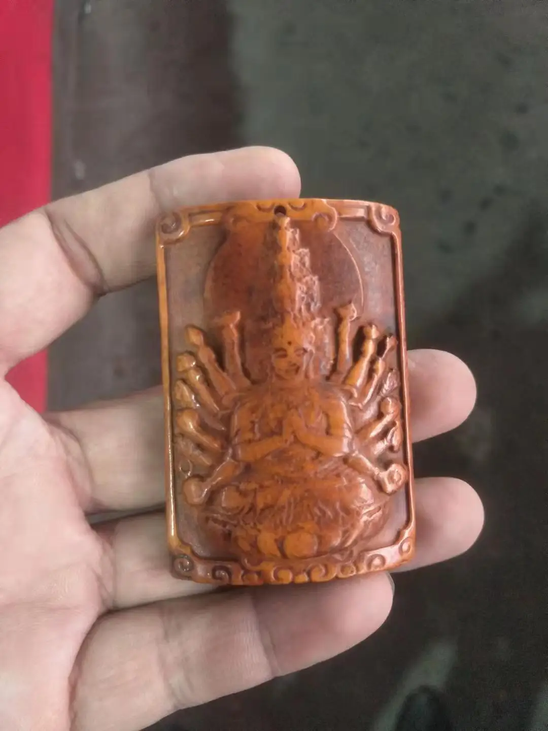 

Rare old Bone carving thousand-Hand Guanyin buddha brand pendant, ward off evil spirits and protect safety