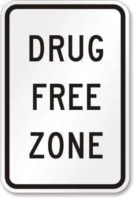 

AIDANDAN Drug Free Zone SignOld Design Tin Signs Vintage Metal Tin Signs for Wall Art Decor for Home Bars Clubs Cafes 20 X 30 cm