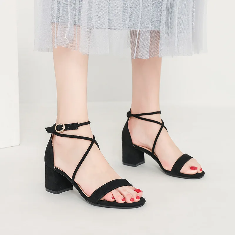 

Sandals Female Summer 2019 New Style Chunky-Heel Black And White with Pattern Students Versatile Open Toe Cross Buckle Rome High
