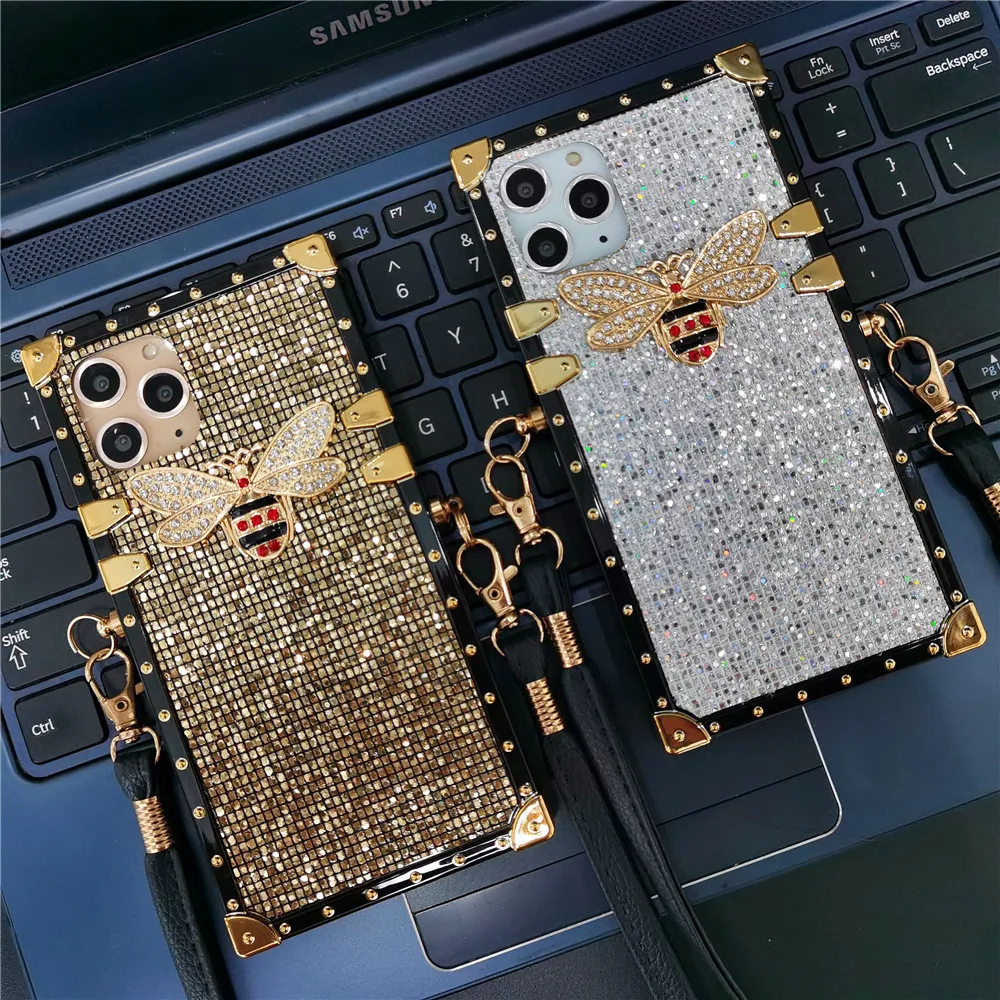 Luxury Square Case for iPhone 15 PRO 13 12 PRO 11 XS XR X Fashion Heart  Glitter Bee Cover Phone Cases for iphone 14 PRO MAX 7 8