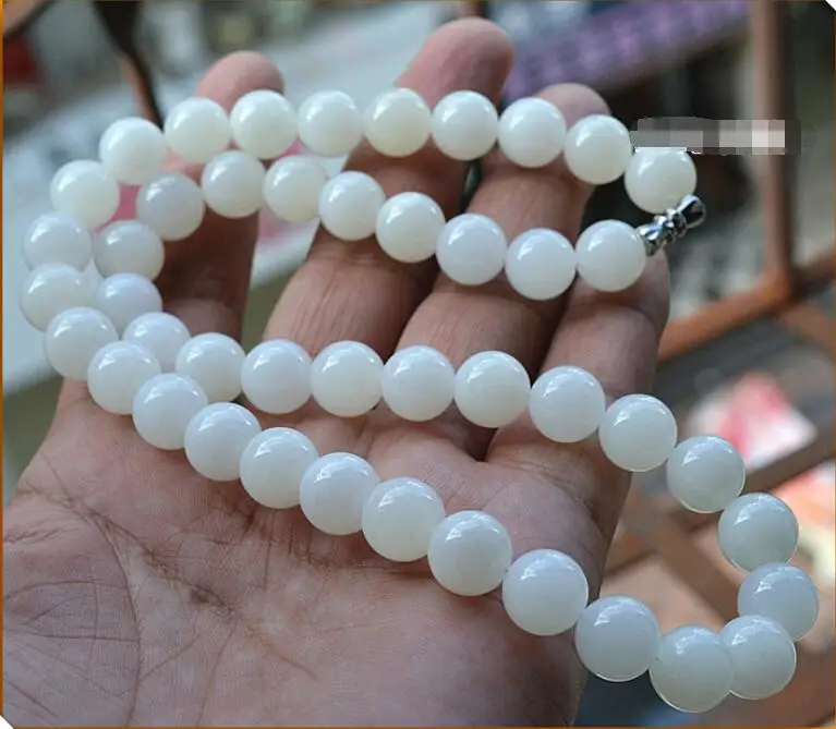 1019 All stone shell 10mm Necklace flawless