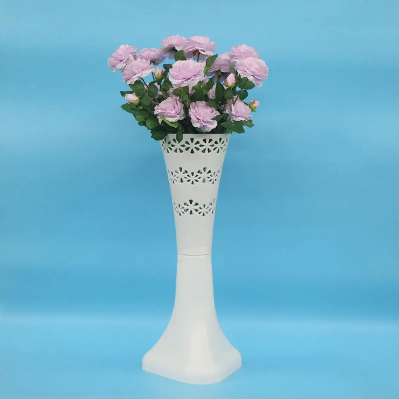 

White Candle Holders Plastic Candlestick Flower Stand Vase Table Centerpiece Event Flower Rack Road Lead Wedding Decor