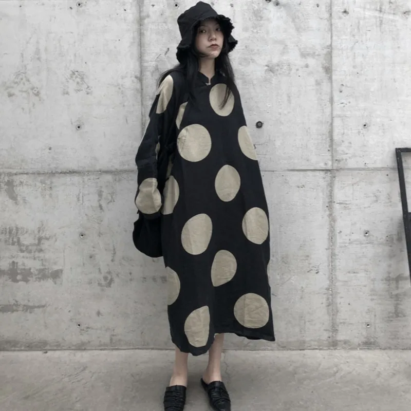 

LANMREM 2020 new summer fashion women round batwing pullover loose polka dots big size linen and cotton dress WK84801