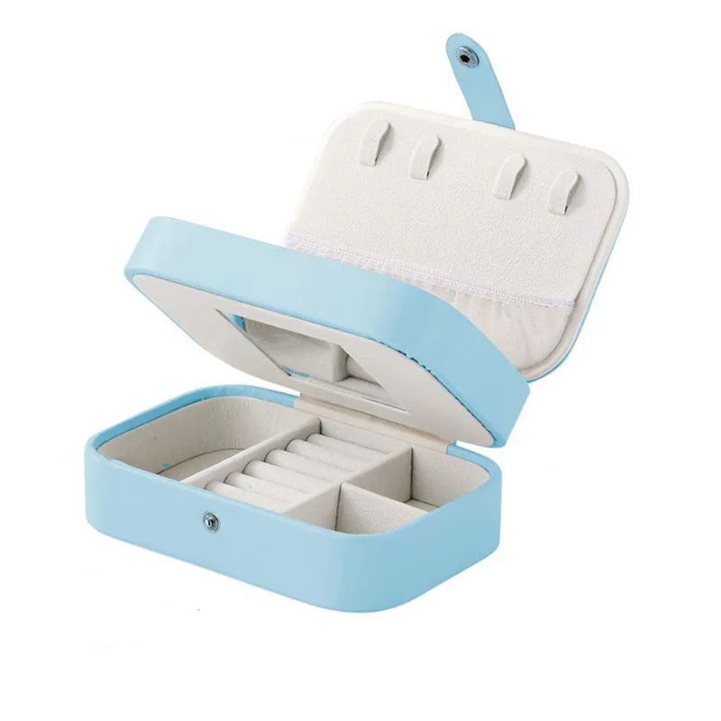 12410050682_1922152364