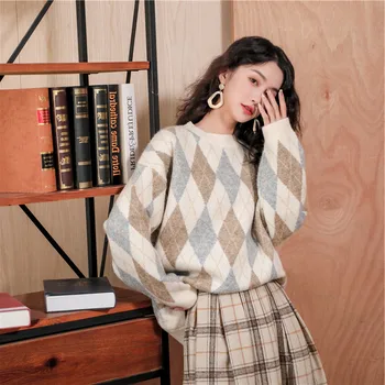 

New Spring Autumn Fashion Round Neck Pullover Sweater Female Loose Short Casual Sweater Warm Long sleeve Knitted Sweater