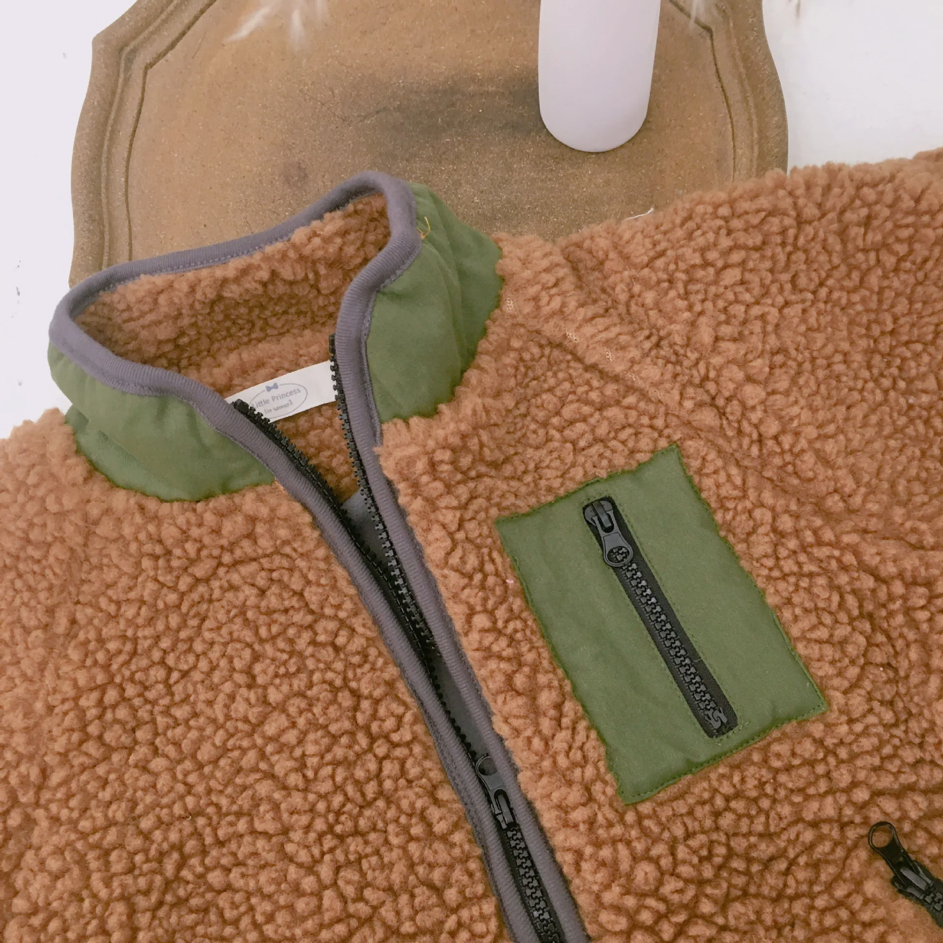 Куртка из овечьей кожи для девочек; коллекция года; зимнее детское длинное плотное пальто; куртка на молнии